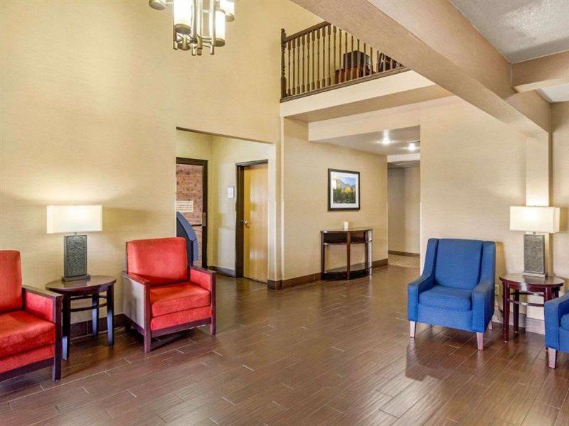 Comfort Inn & Suites Грили Экстерьер фото