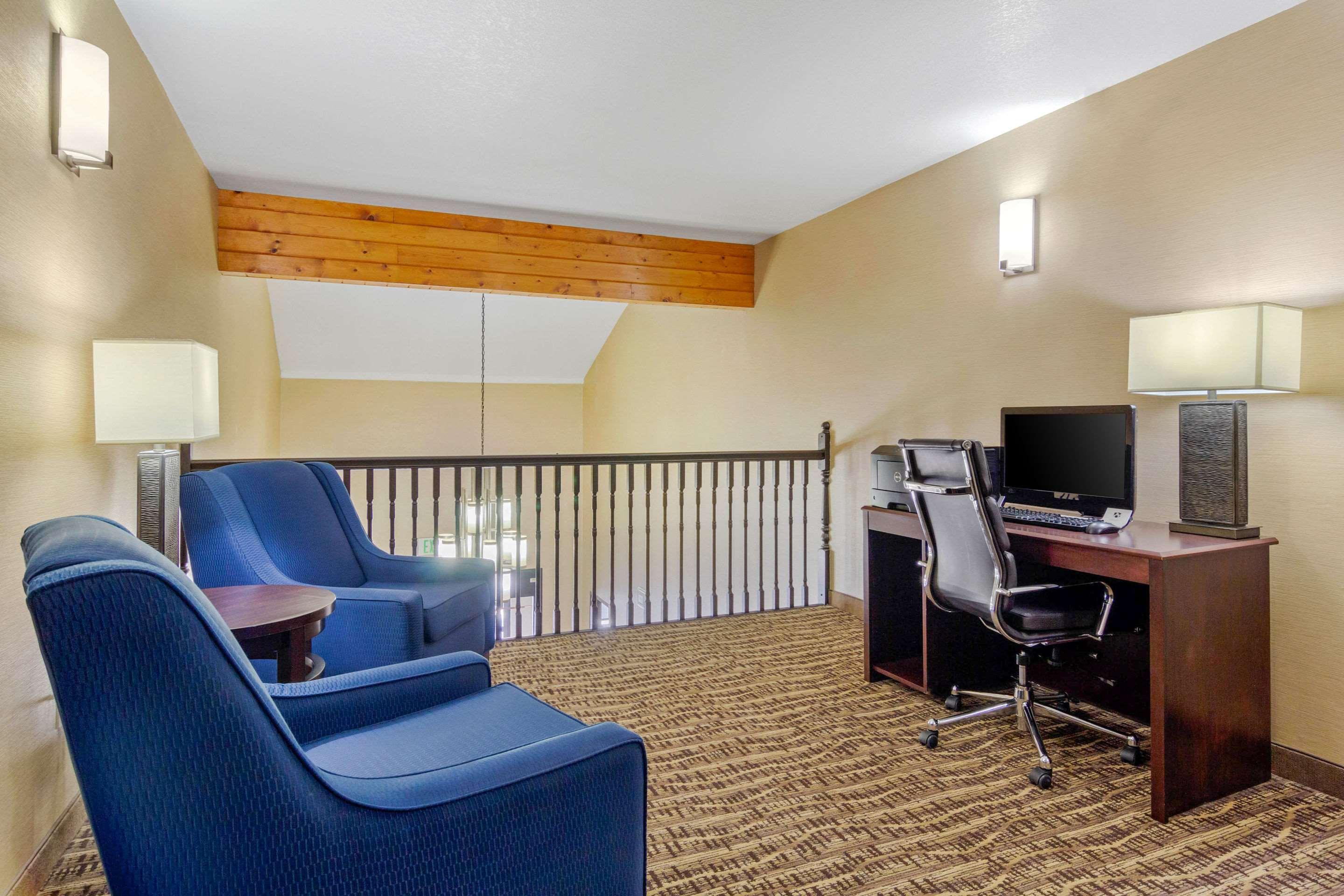 Comfort Inn & Suites Грили Экстерьер фото
