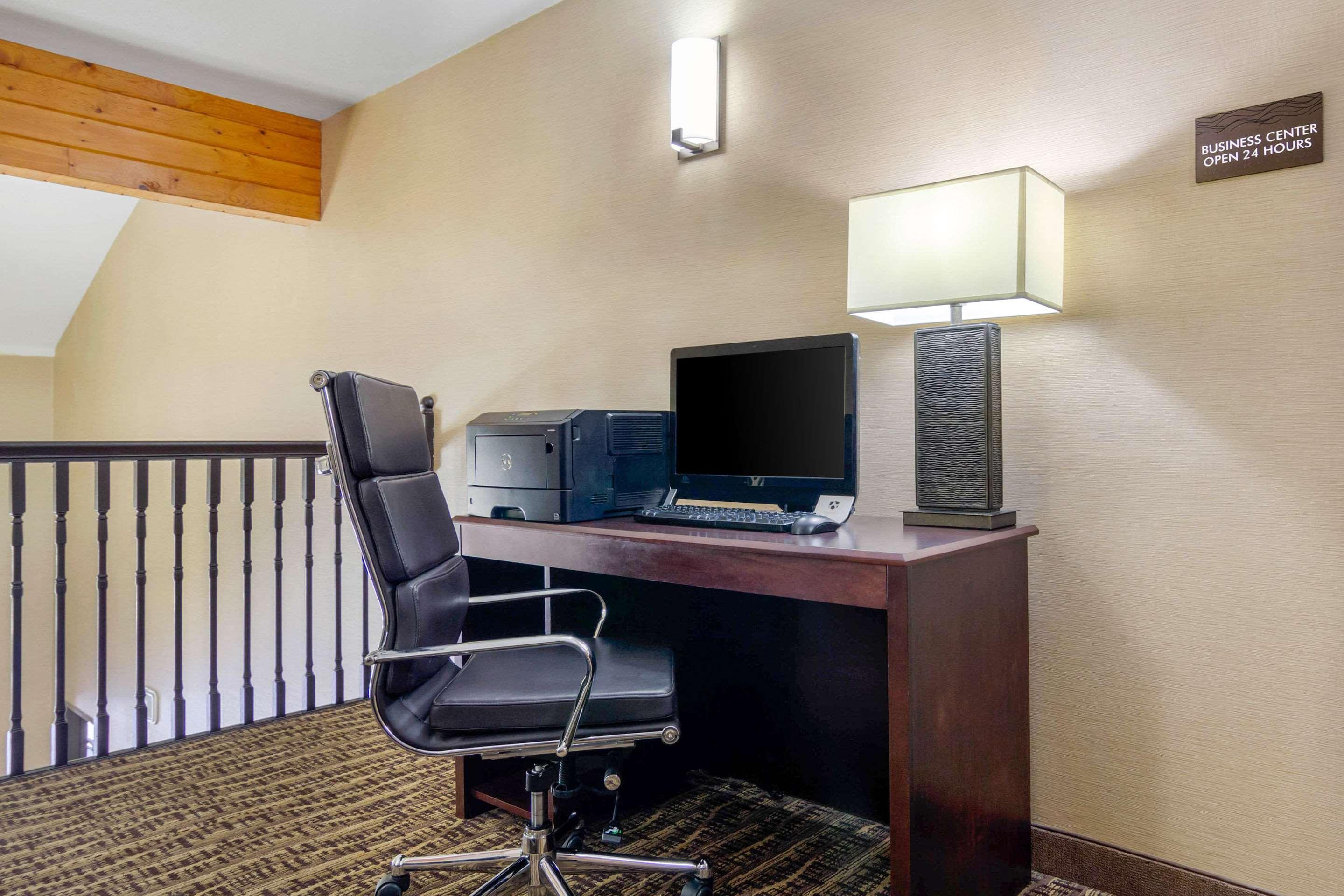 Comfort Inn & Suites Грили Экстерьер фото