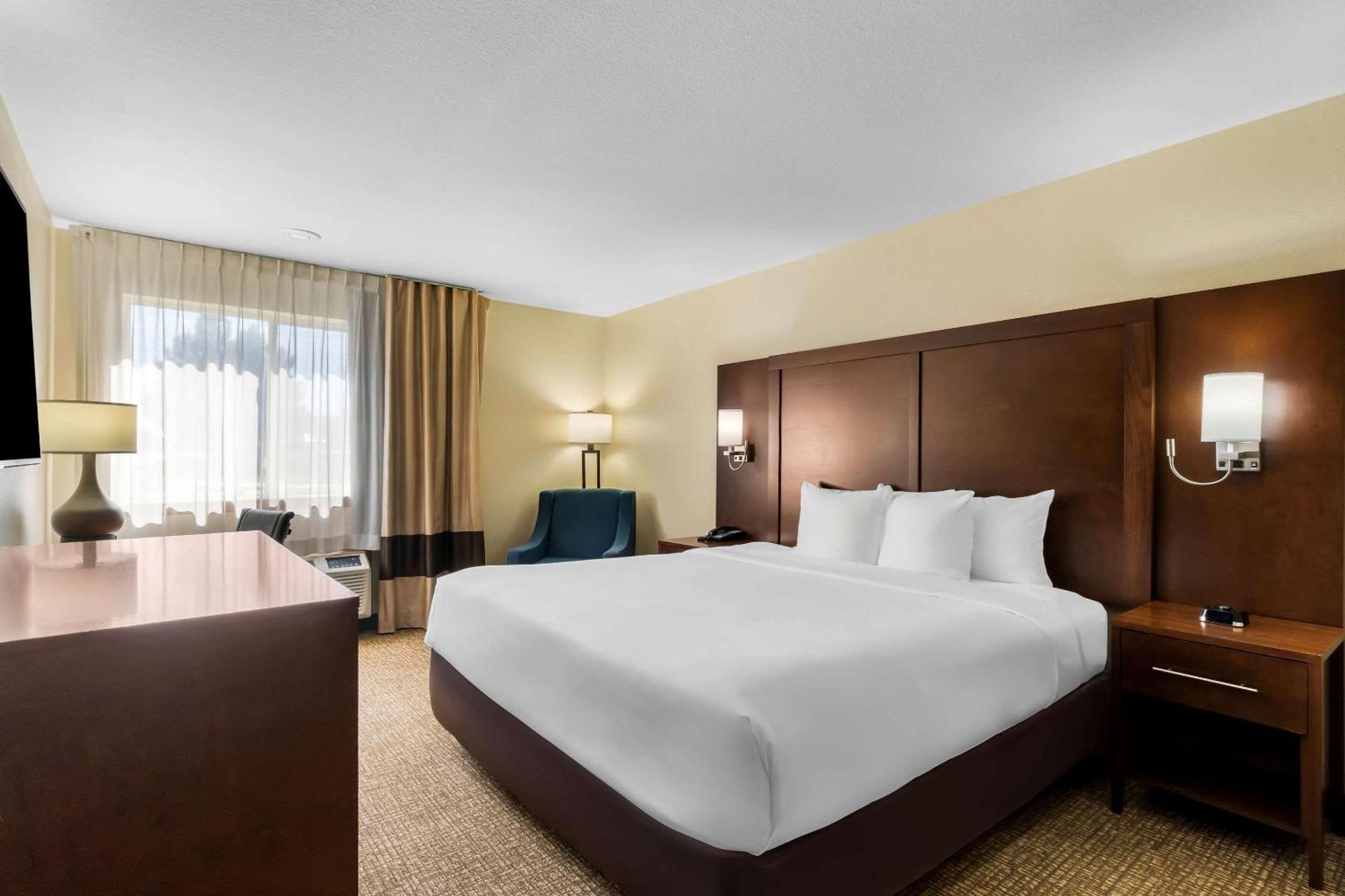 Comfort Inn & Suites Грили Экстерьер фото