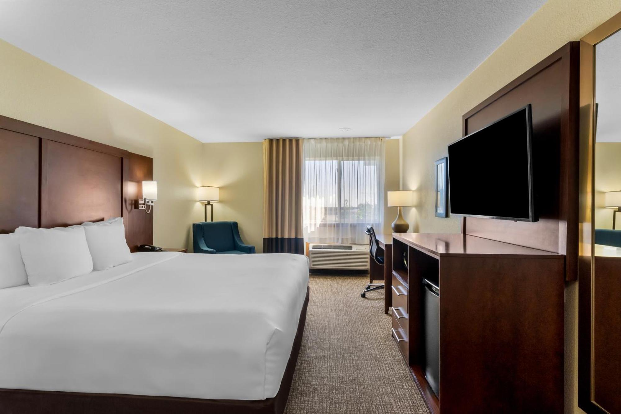 Comfort Inn & Suites Грили Экстерьер фото